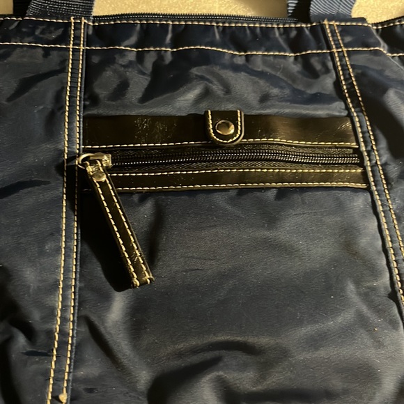 Nine West Large Classic Two Handle Blue Tote Style Handbag Purse - Picture 2 of 7